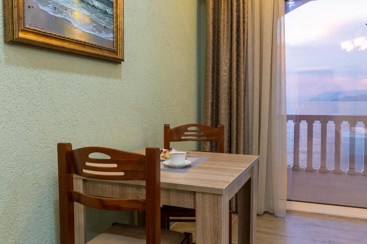 Dreamsea Apartment Utjeha Esterno foto