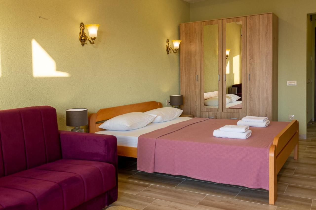 Dreamsea Apartment Utjeha Esterno foto