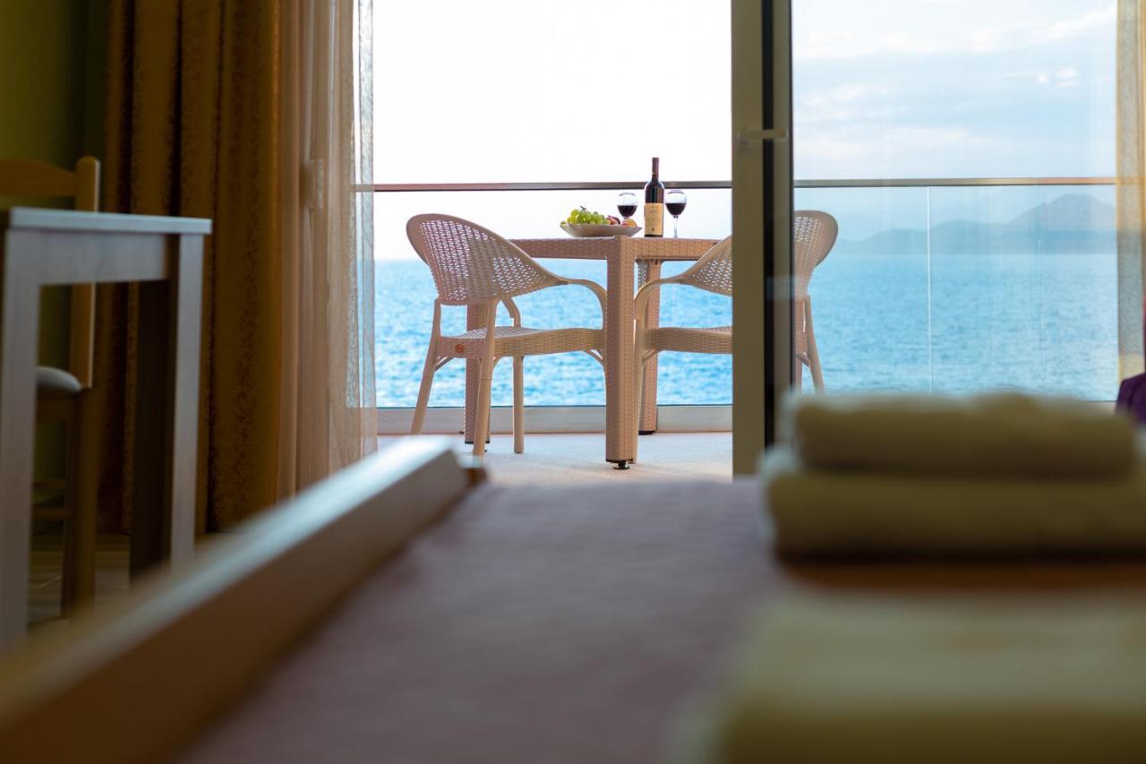 Dreamsea Apartment Utjeha Esterno foto